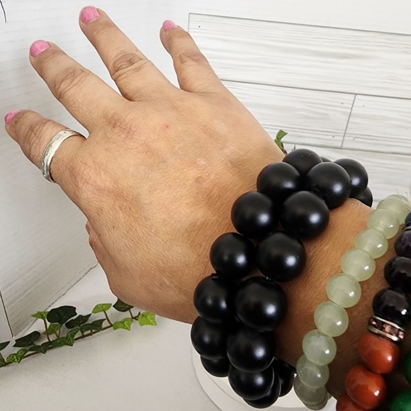 2 Black Agate Bead Stretch Bracelet - Picture 5 of 7